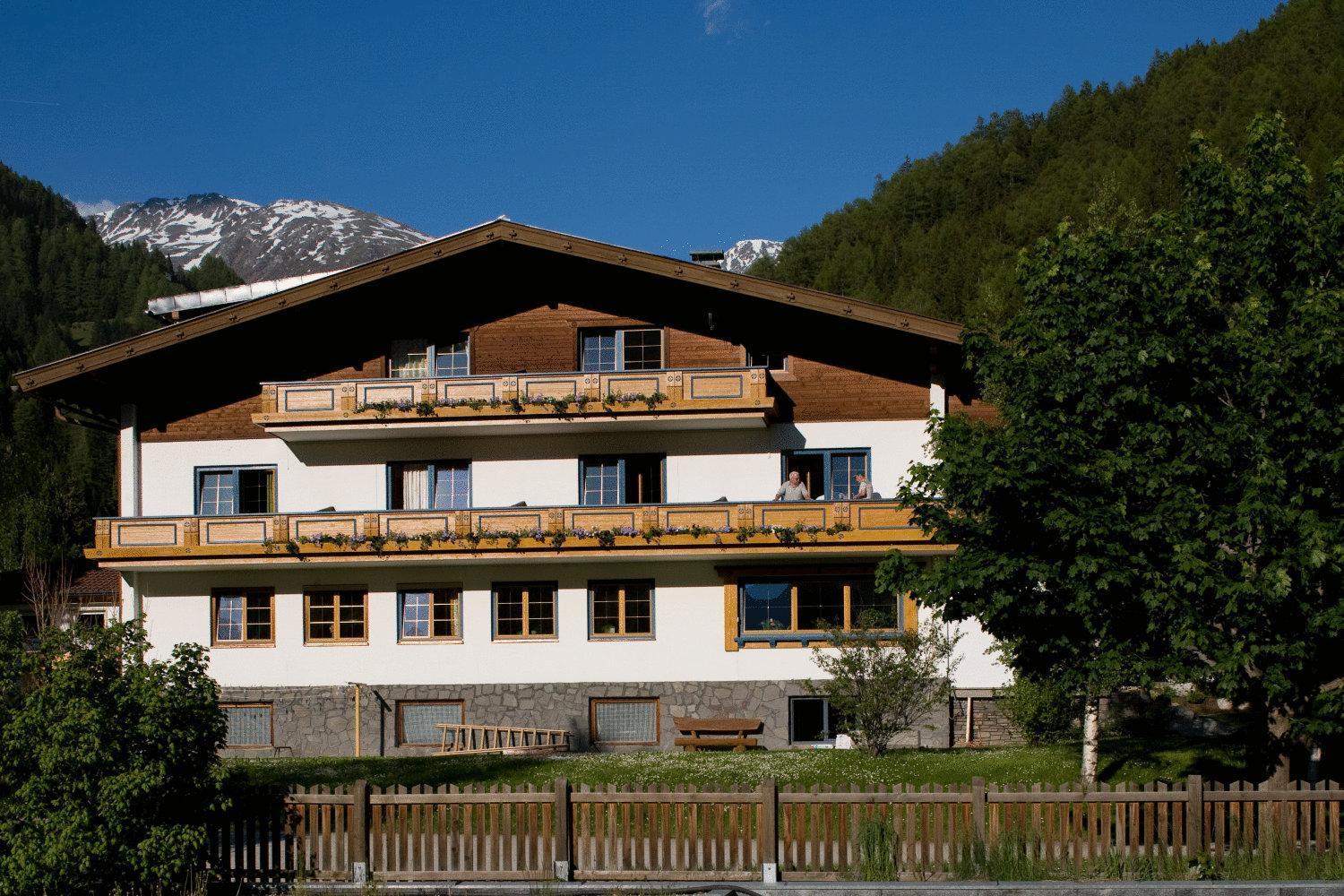 Ferienhaus Alpina Kals am Grossglockner Exterior photo
